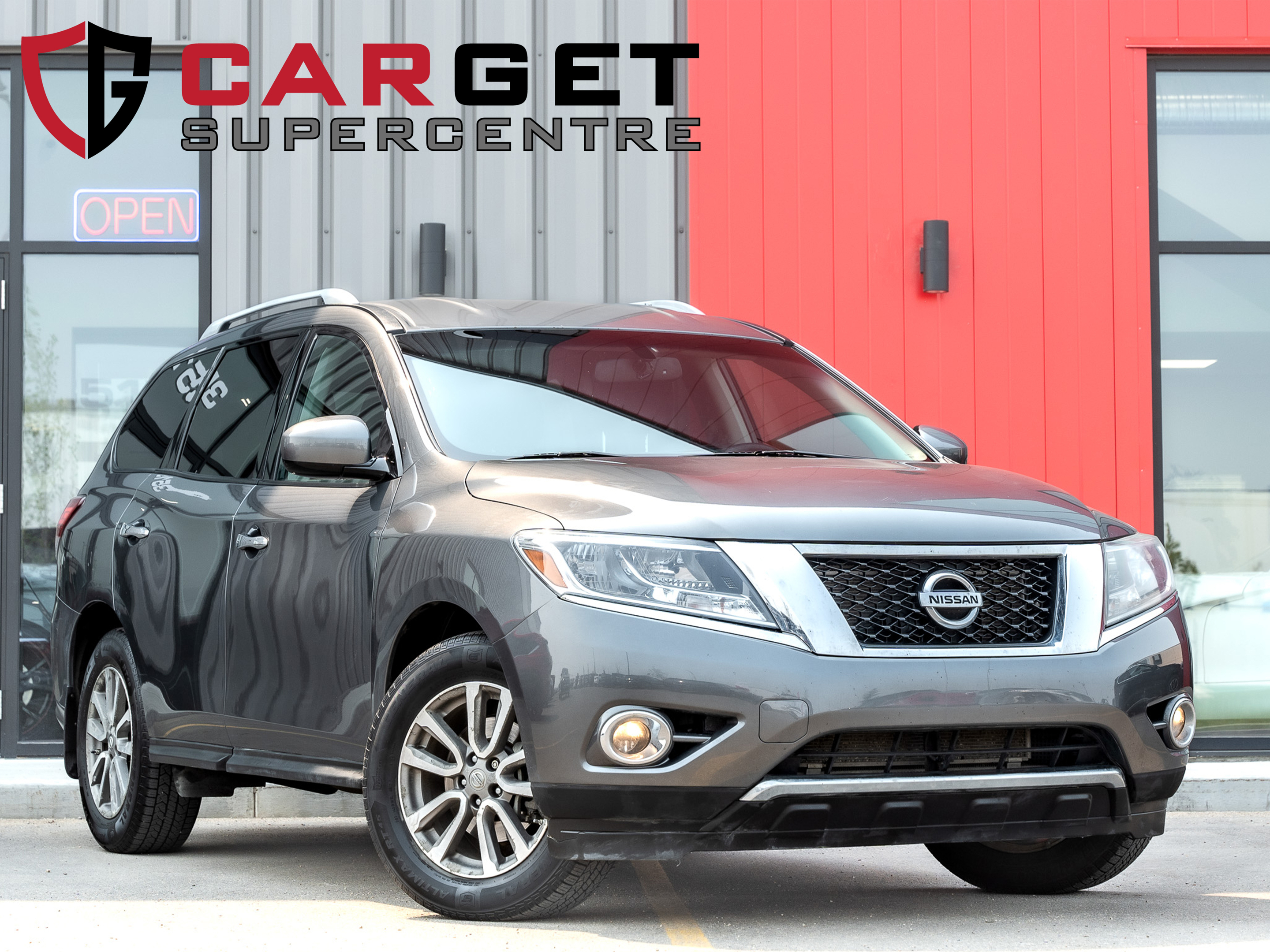 2016 Nissan Pathfinder SV - Local | Backup Cam | 4WD