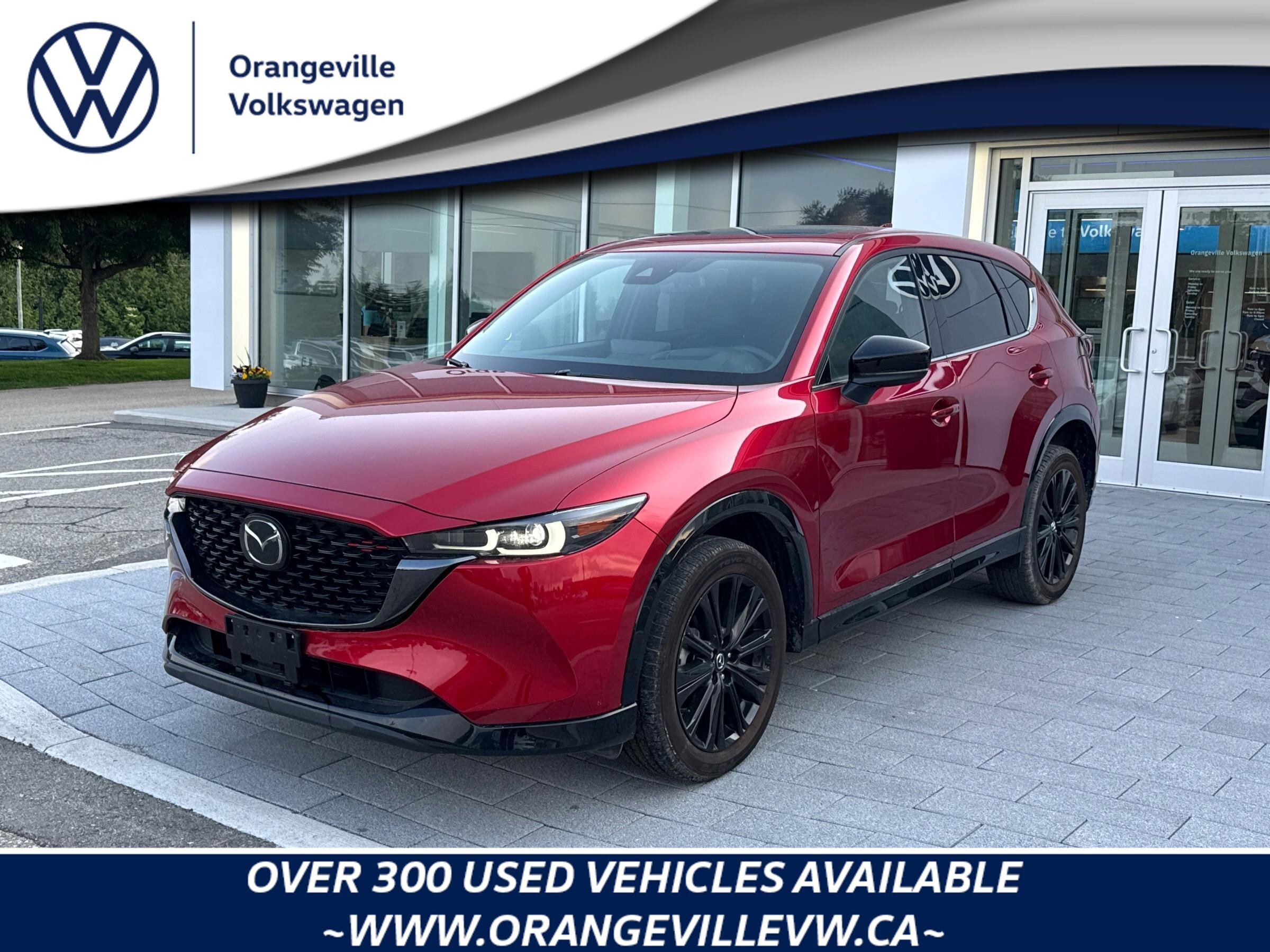 2023 Mazda CX-5 Sport DesignPOWER TAILGATE, SUNROOF, NAV, CARPLAY,