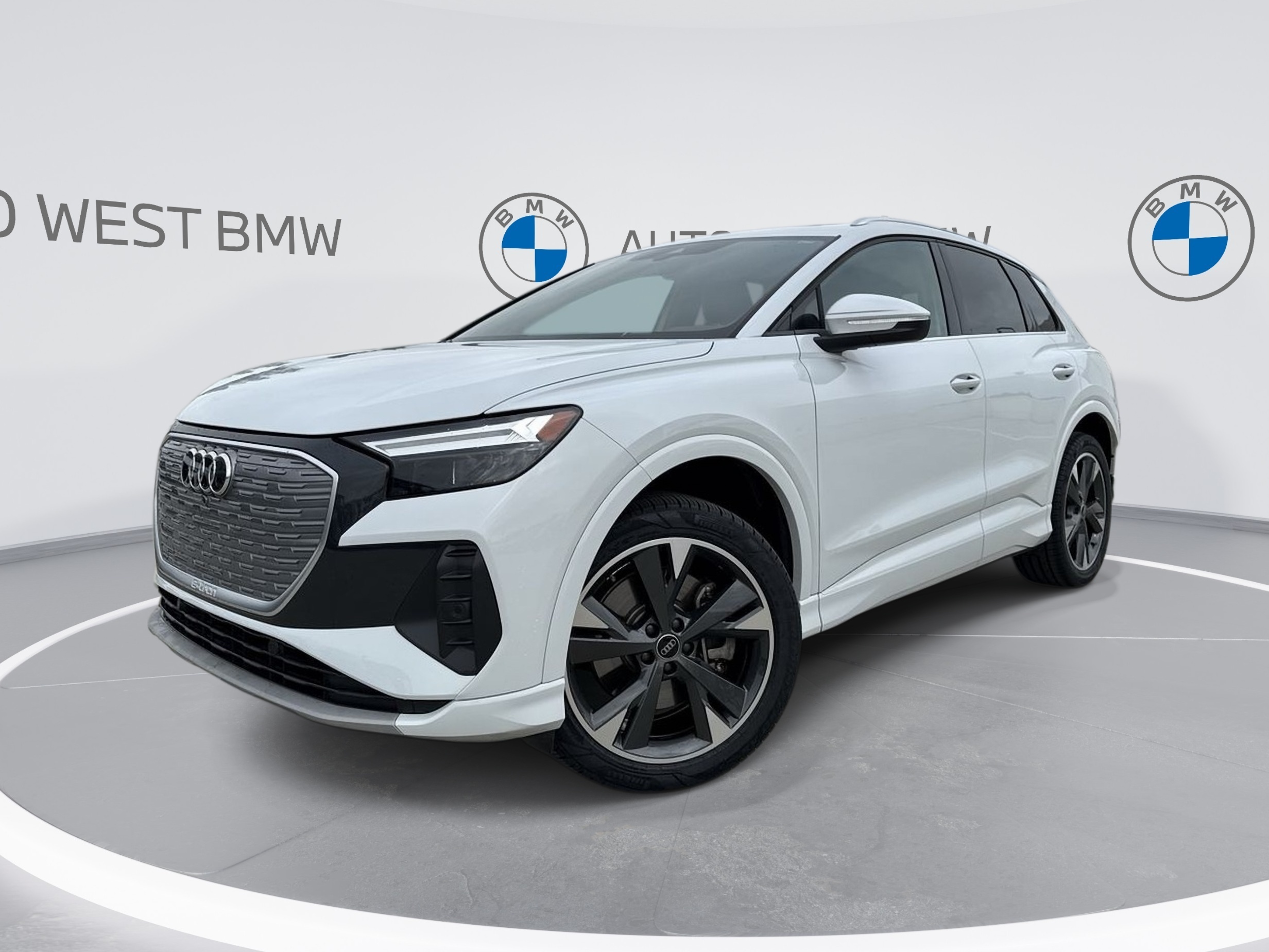 2024 Audi Q4 e-tron quattro