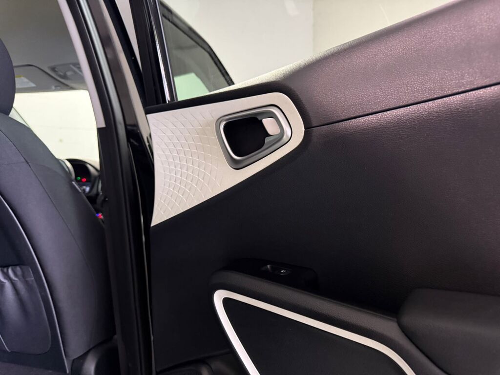 2022 Kia Soul EV Premium, Vancouver, Cash