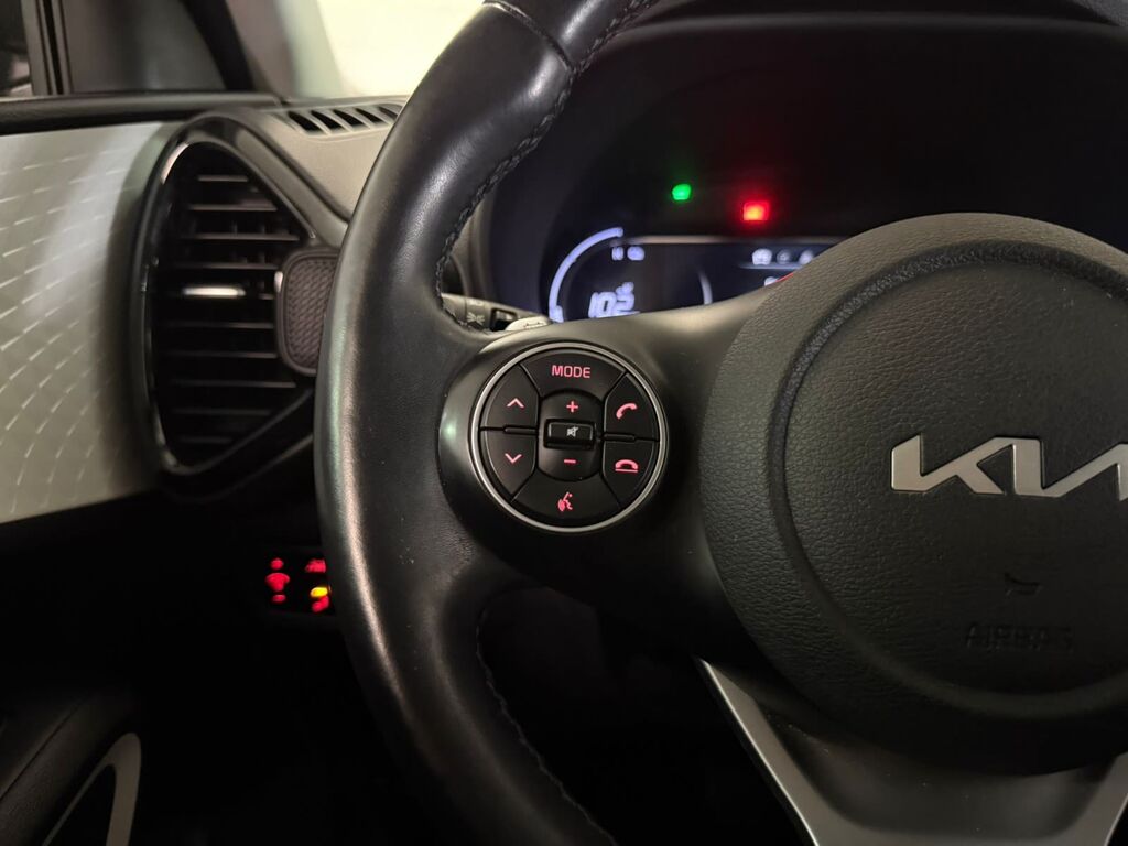 2022 Kia Soul EV Premium, Vancouver, Cash