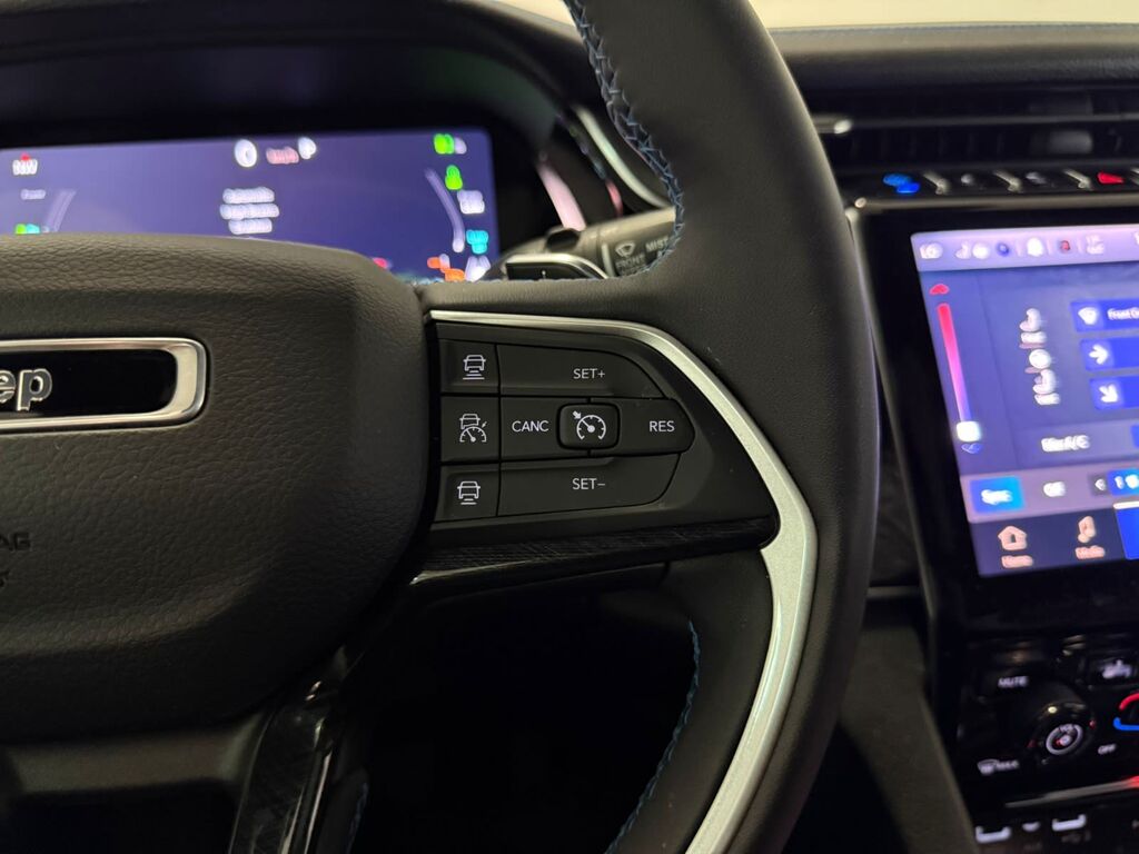 2023 Jeep Grand Cherokee 4xe Trailhawk, Vancouver, Cash
