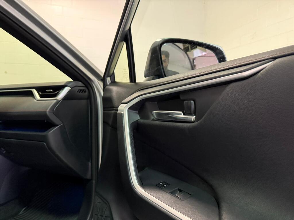 2023 Toyota RAV4 Prime SE, Vancouver, Cash