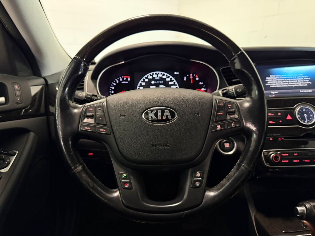 2014 Kia Cadenza Premium, Vancouver, Cash