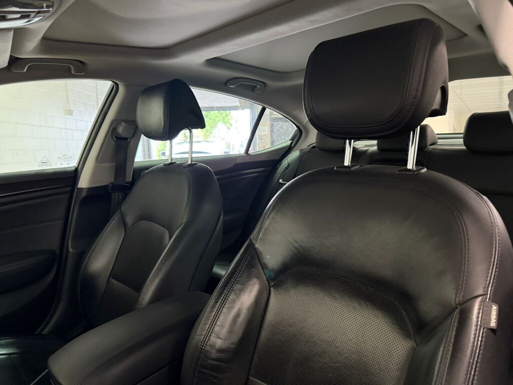 2014 Kia Cadenza Premium, Vancouver, Cash