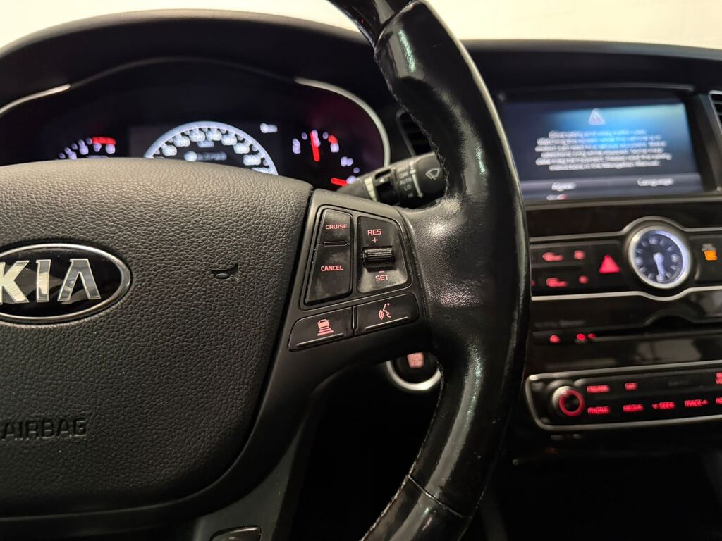 2014 Kia Cadenza Premium, Vancouver, Cash