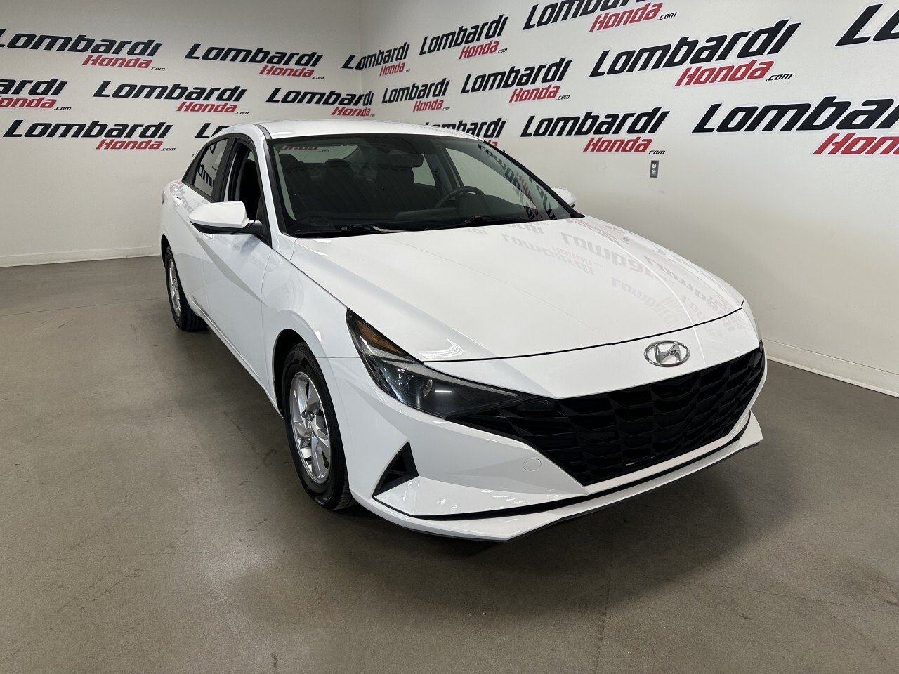 2022 Hyundai Elantra Essential AUTO|CAM