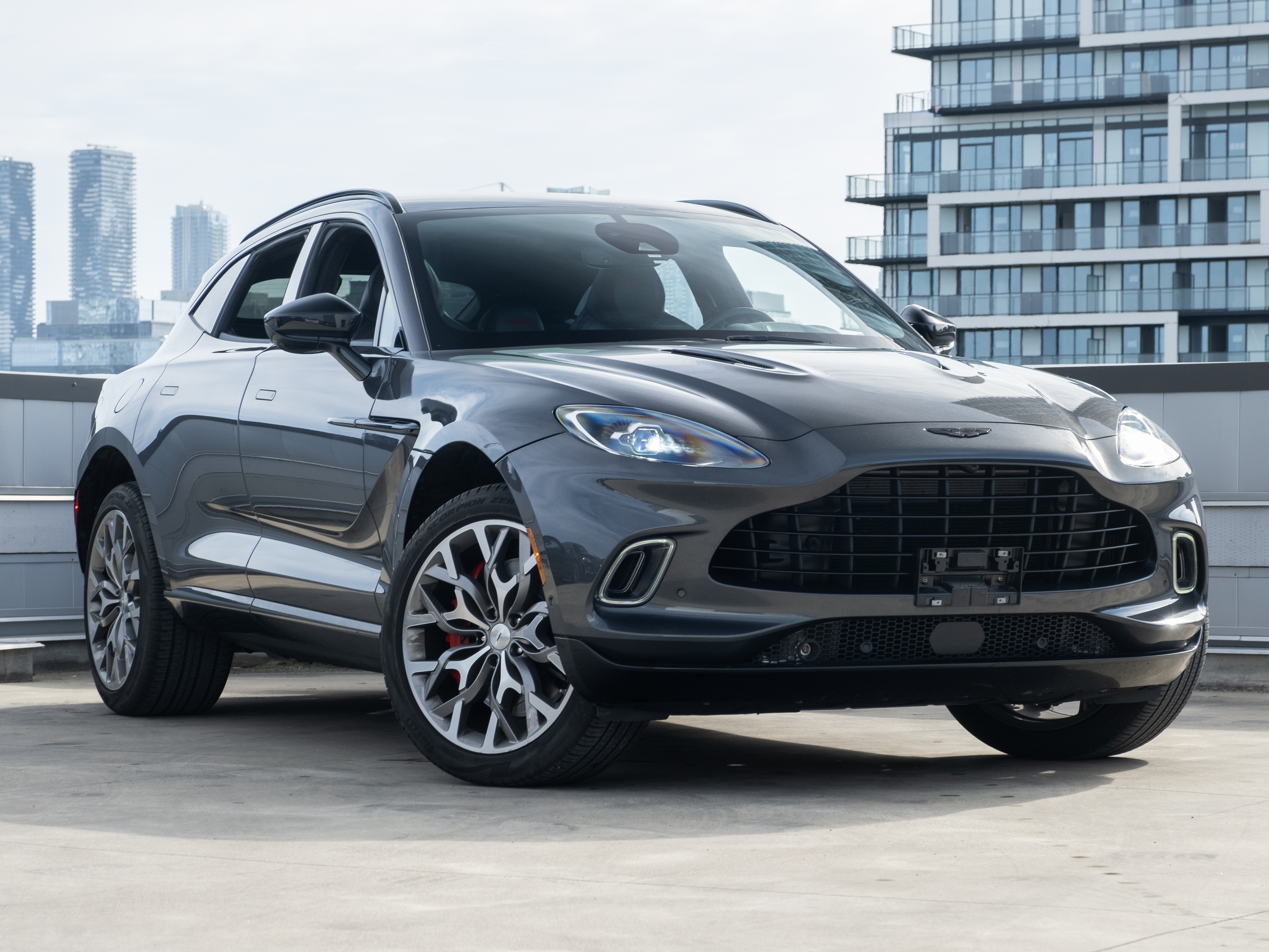 2021 Aston Martin DBX V8 | AWD | 4.0L TWIN-TURBO | 542HP 