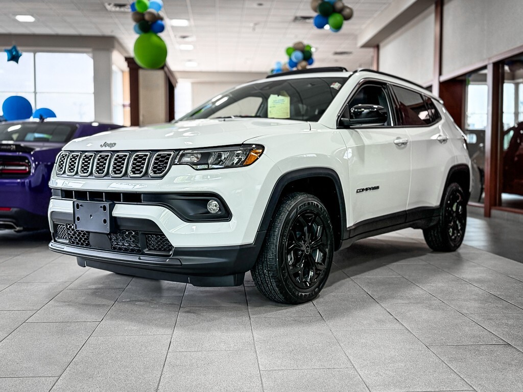 2025 Jeep Compass North | PANO ROOF | ALPINE AUDIO | REMOTE START |