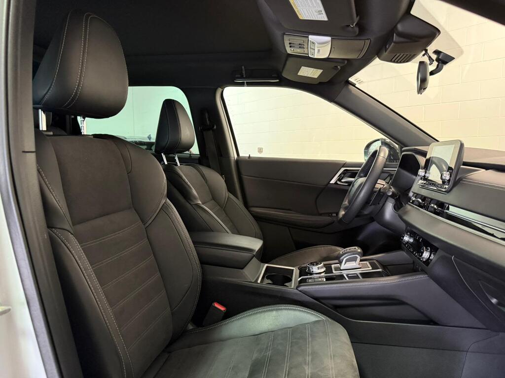 2023 Mitsubishi Outlander SE, Vancouver, Cash