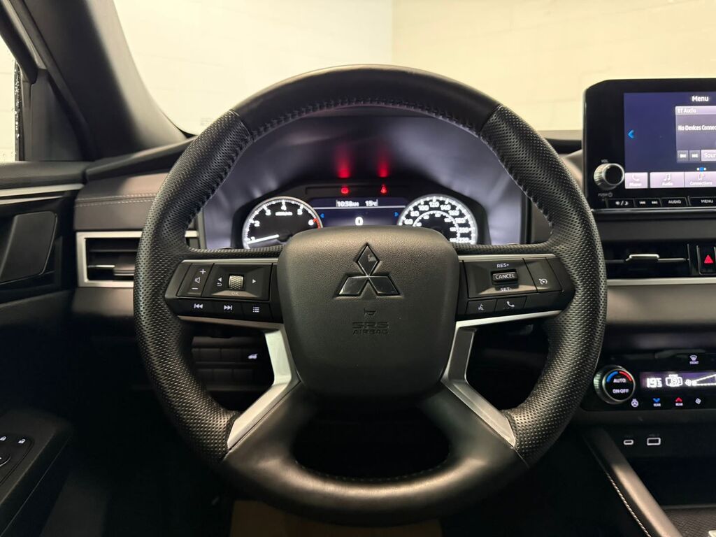 2023 Mitsubishi Outlander SE, Vancouver, Cash
