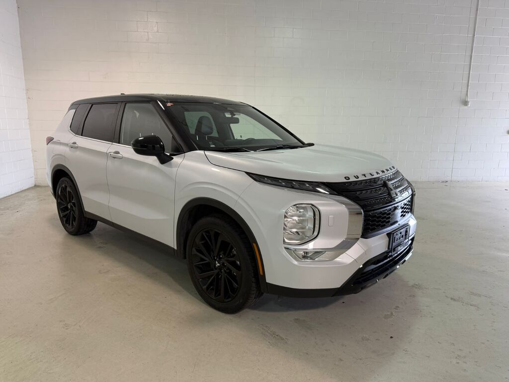 2023 Mitsubishi Outlander SE, Vancouver, Cash