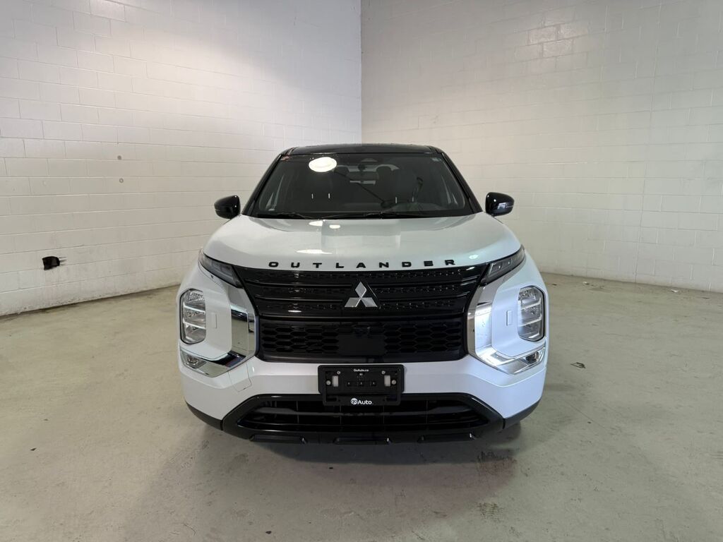 2023 Mitsubishi Outlander SE, Vancouver, Cash