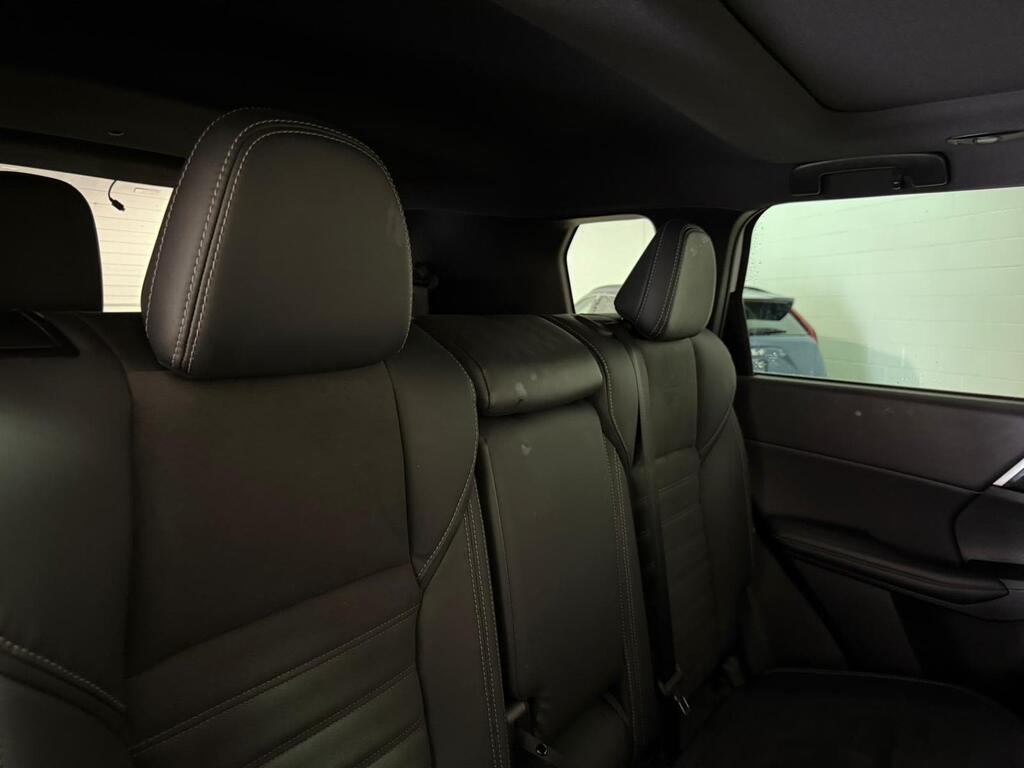 2023 Mitsubishi Outlander SE, Vancouver, Cash