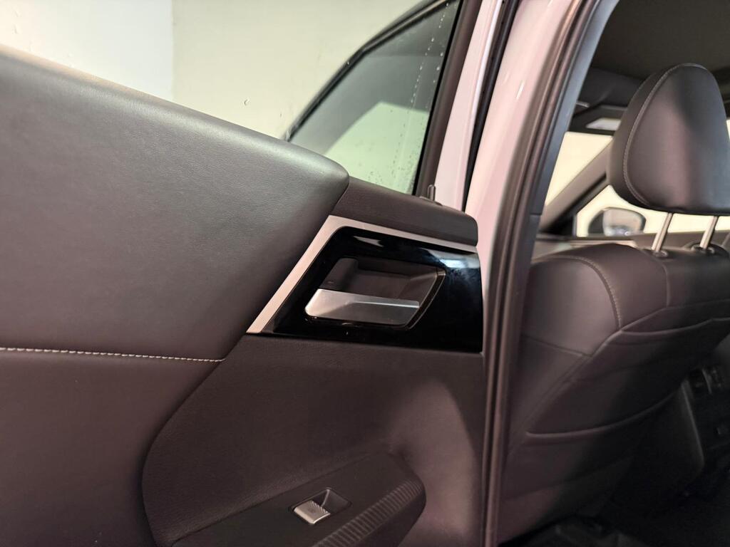 2023 Mitsubishi Outlander SE, Vancouver, Cash