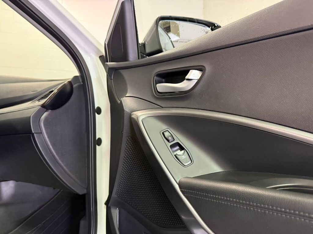 2017 Hyundai Santa Fe Sport 2.4 Premium, Vancouver, Cash