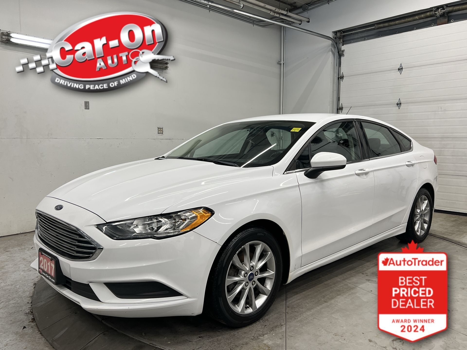 2017 Ford Fusion SE| AUTOMATIC | REAR CAM | 17-IN ALLOYS | A/C