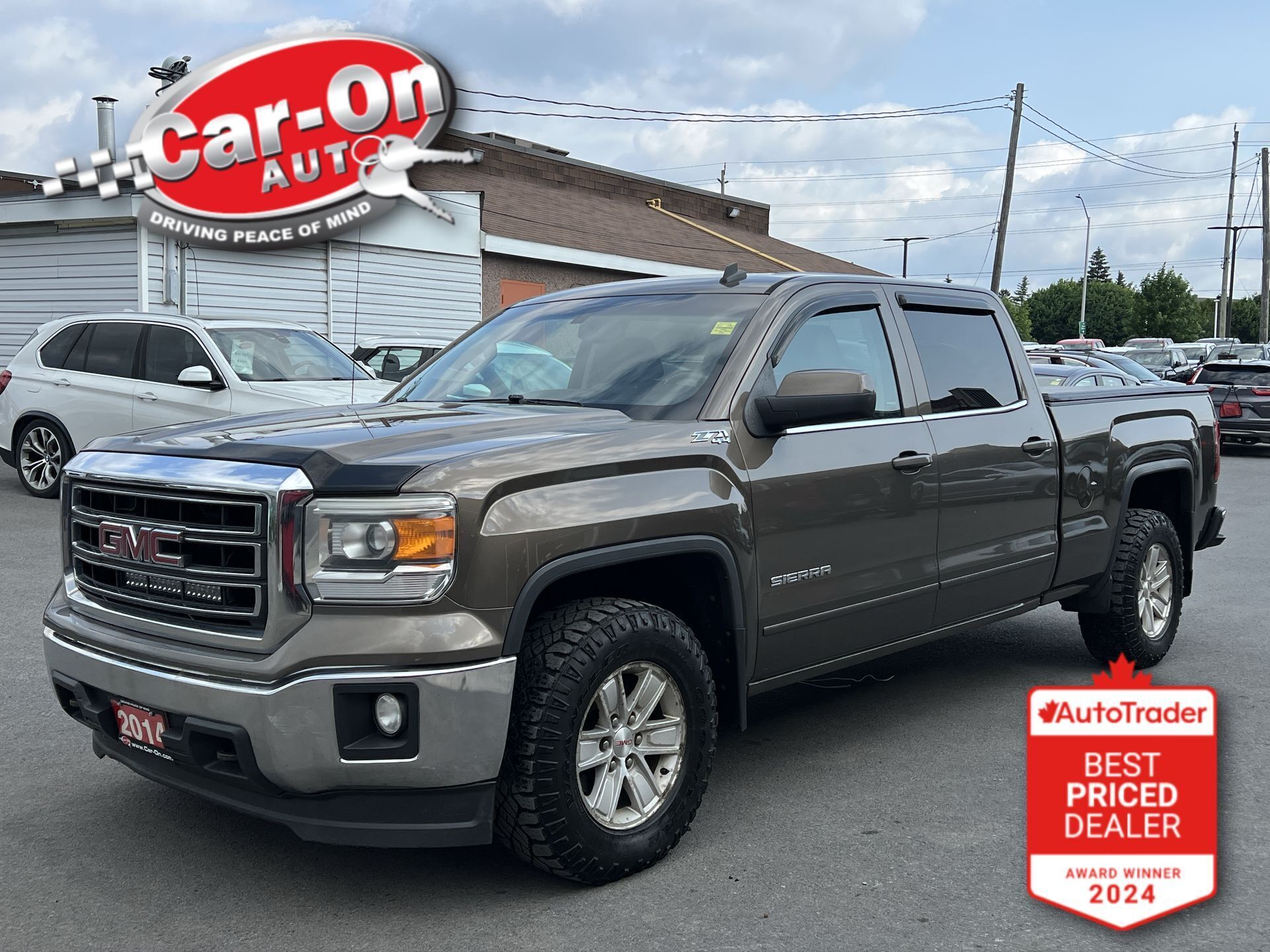 2014 GMC Sierra 1500 SLE Z71 4X4| LOW KMS| CREW| 5.3L V8| TONNEAU