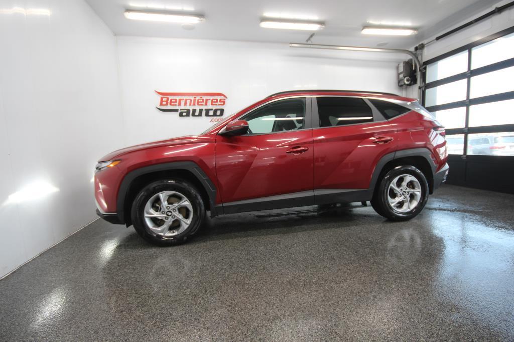 2022 Hyundai Tucson ESSENTIAL  / AWD