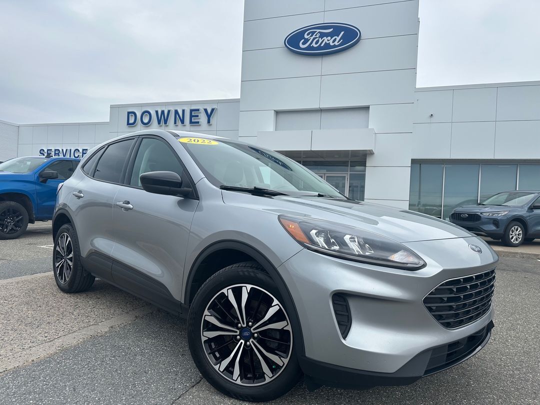 2022 Ford Escape SE - SMART, EFFICIENT, AND BUILT FOR EVERYDAY ADVE