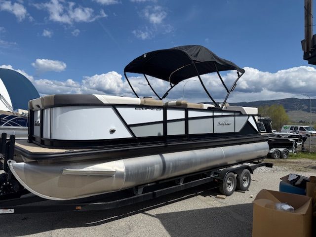 2025 Sunchaser Marine Eclipse 23 SBX Tri Toon