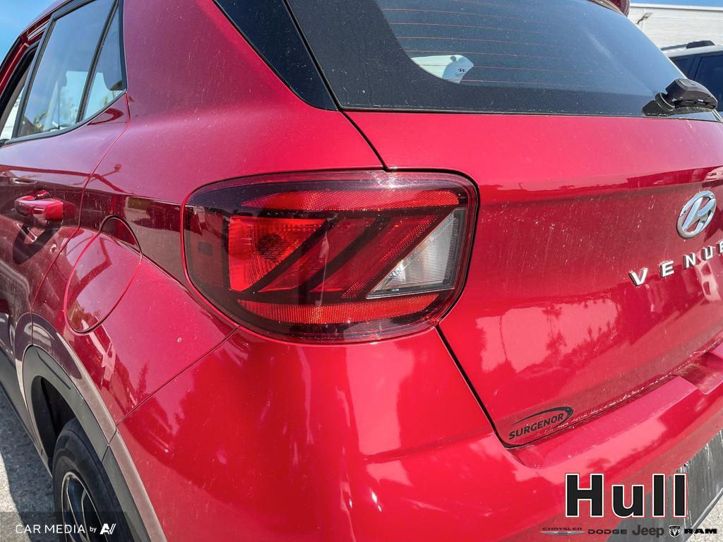 2021 Hyundai Venue Essential Manual, Toronto, Cash
