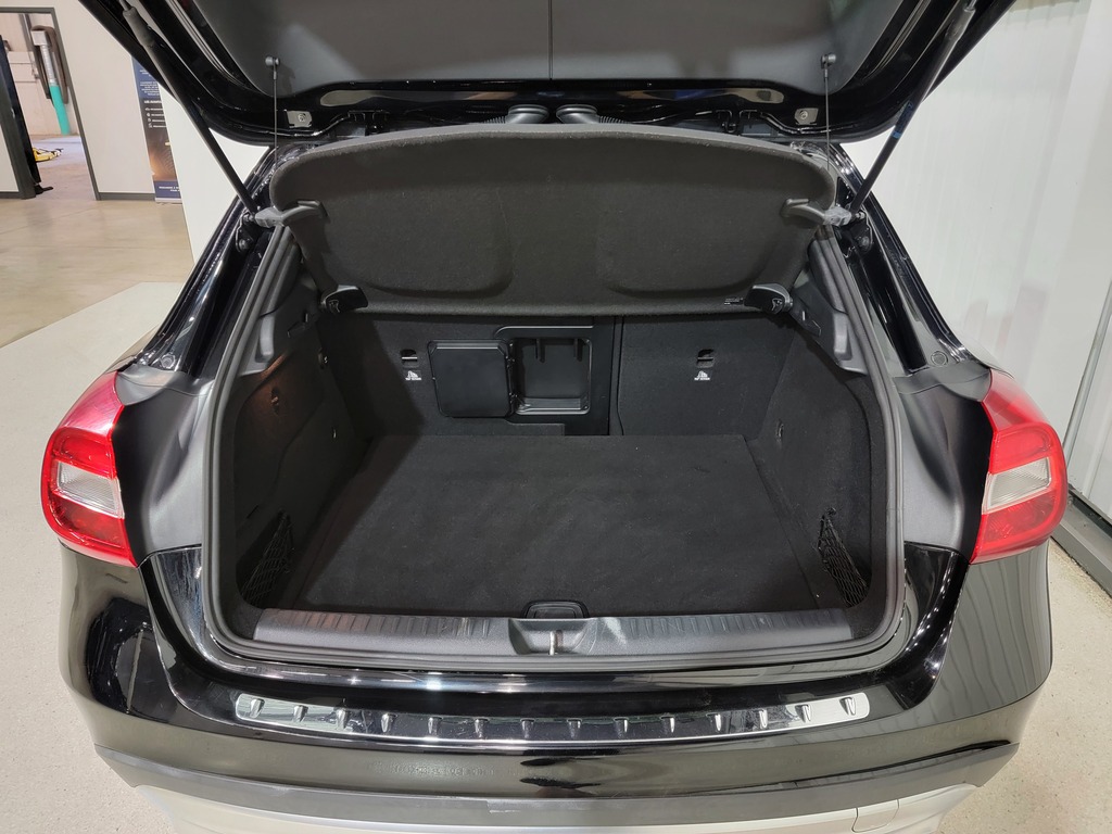 Mercedes-Benz GLA-Class 2015