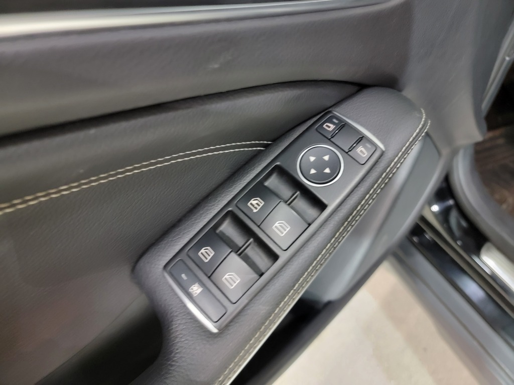 Mercedes-Benz GLA-Class 2015