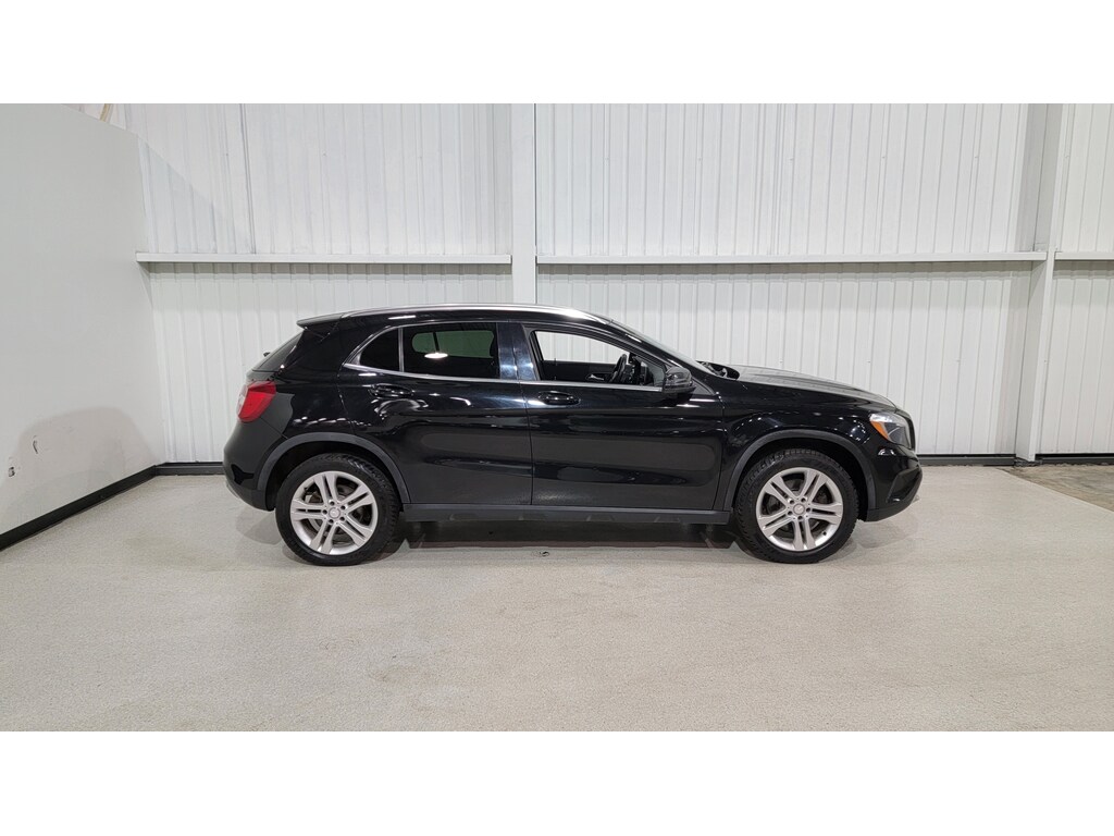 Mercedes-Benz GLA-Class 2015