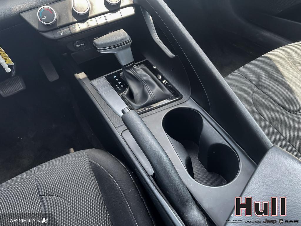 2023 Hyundai Elantra Essential IVT with Hyundai SmartSense Package, Toronto, Cash