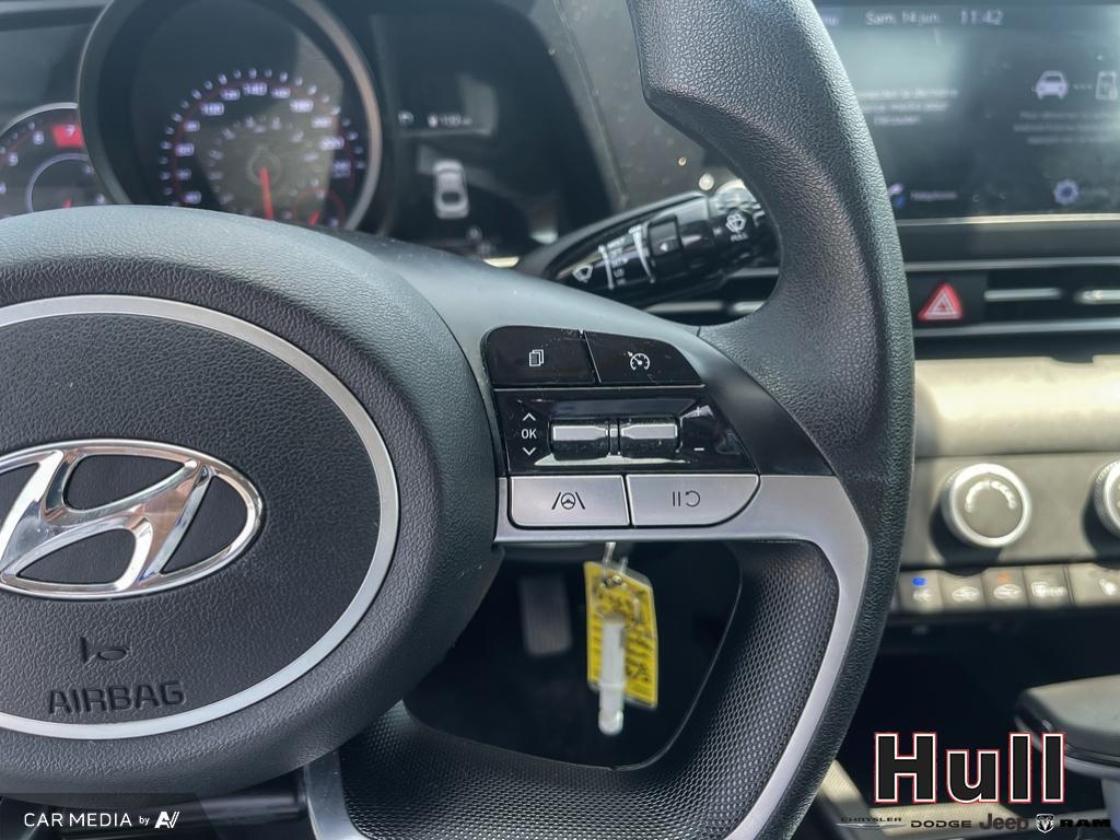 2023 Hyundai Elantra Essential IVT with Hyundai SmartSense Package, Toronto, Cash