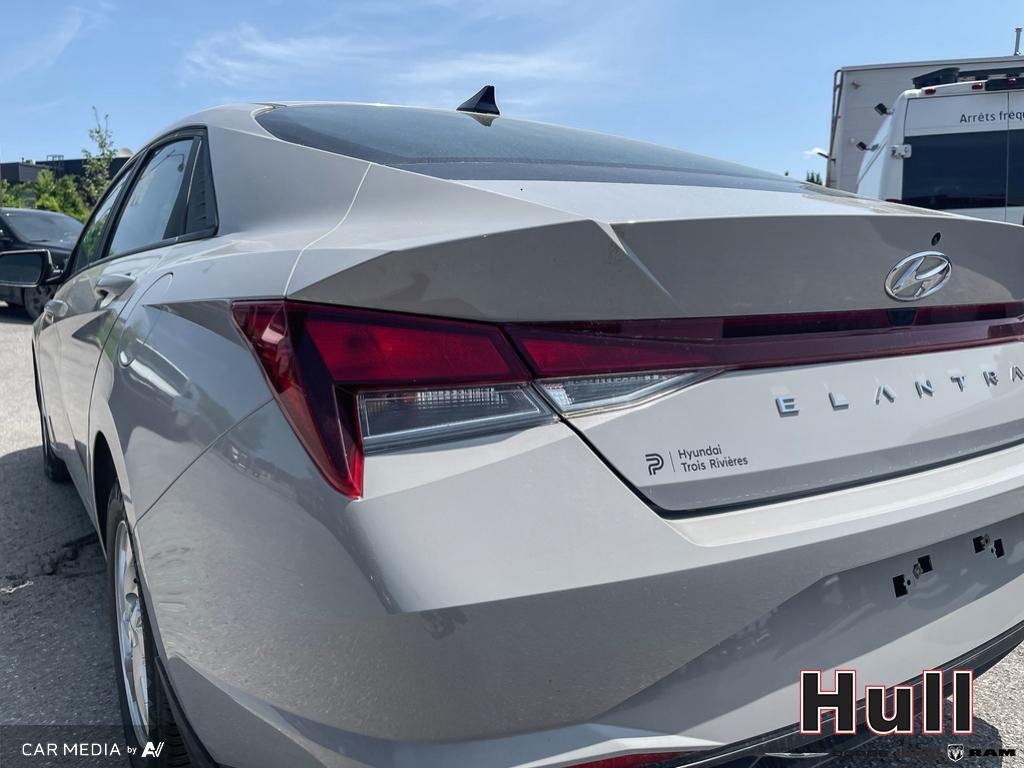 2023 Hyundai Elantra Essential IVT with Hyundai SmartSense Package, Toronto, Cash
