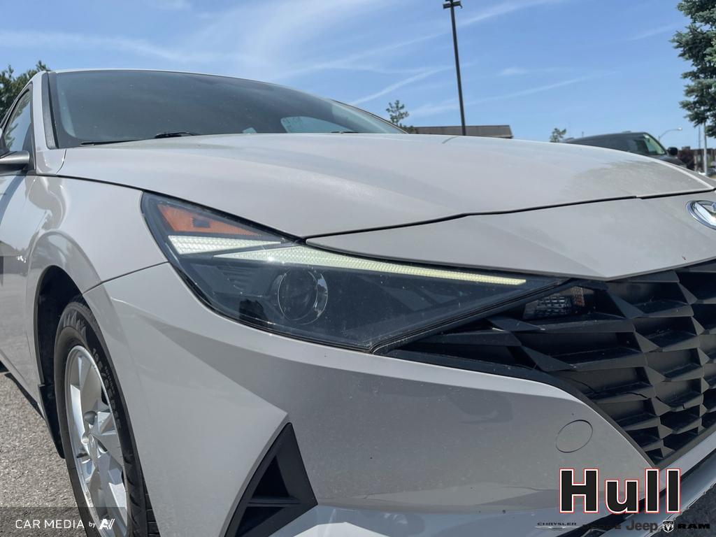 2023 Hyundai Elantra Essential IVT with Hyundai SmartSense Package, Toronto, Cash