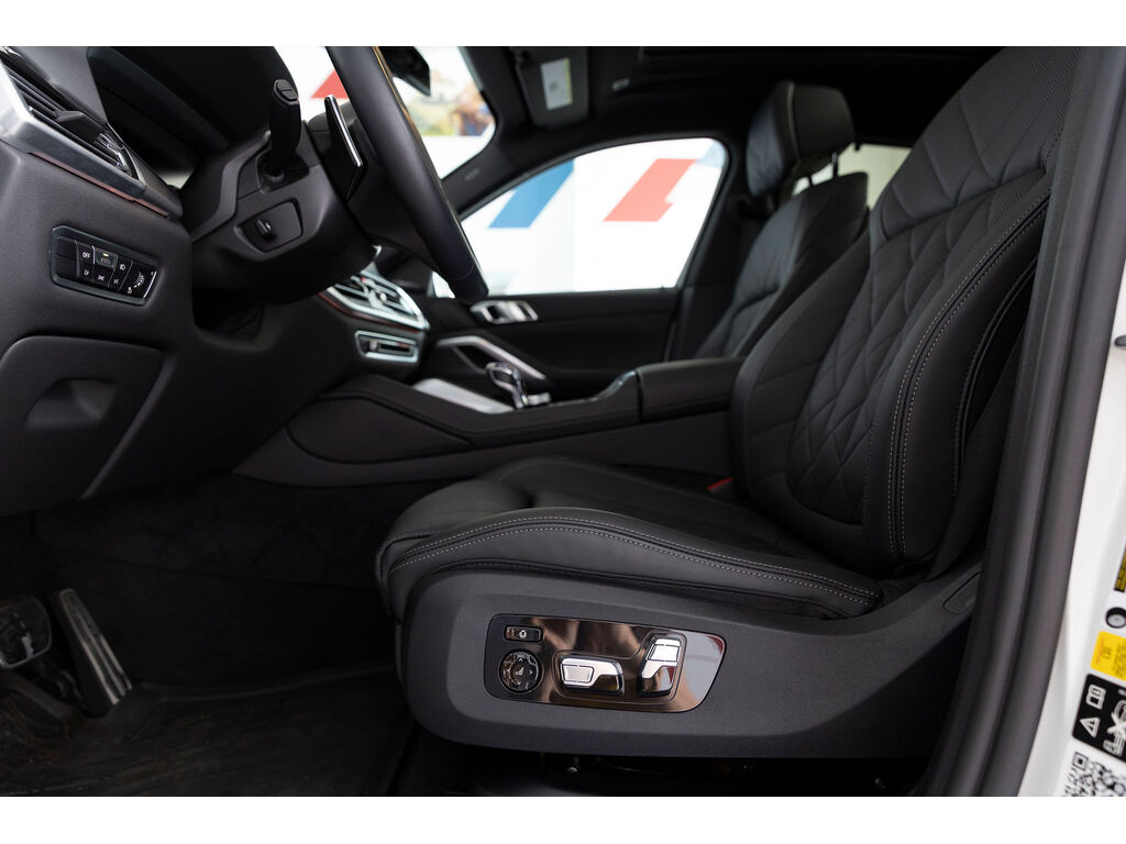 2023 BMW X6 xDrive40i, Vancouver, Cash