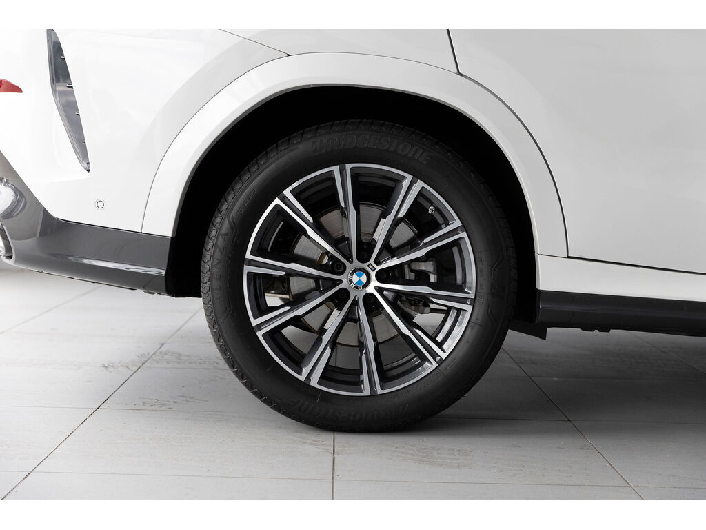 2023 BMW X6 xDrive40i, Vancouver, Cash