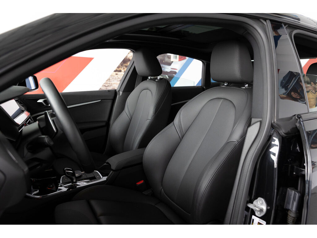2021 BMW 228i Gran Coupe xDrive, Vancouver, Cash