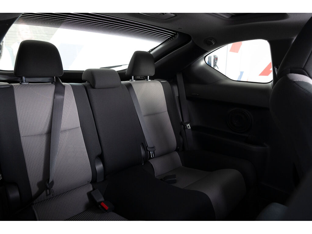 2015 Scion tC , Vancouver, Cash