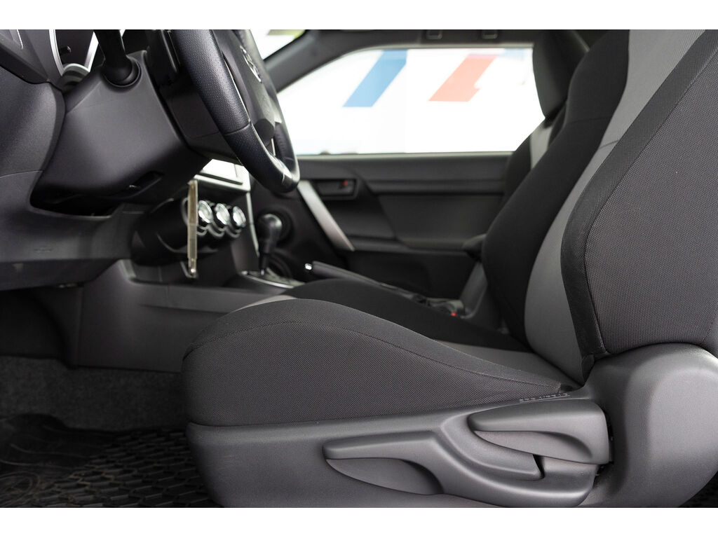 2015 Scion tC , Vancouver, Cash