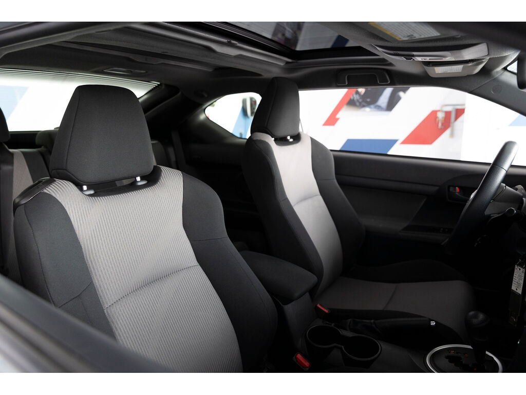 2015 Scion tC , Vancouver, Cash