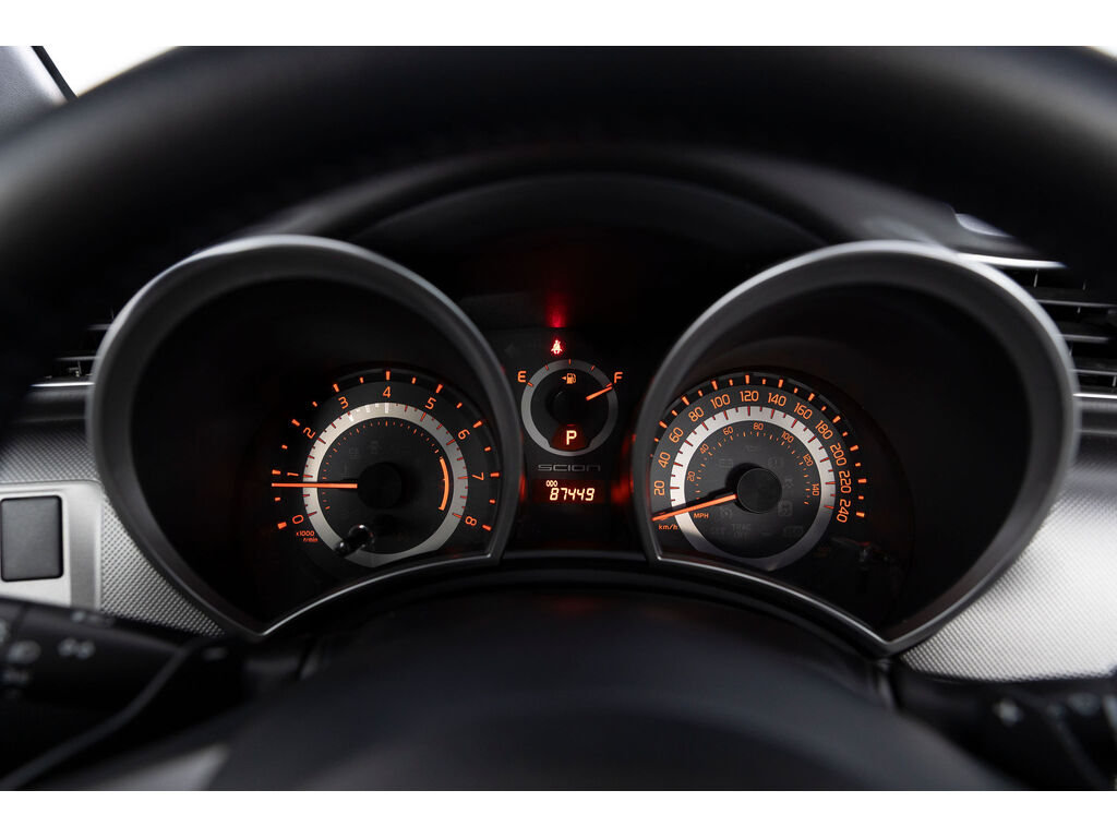 2015 Scion tC , Vancouver, Cash