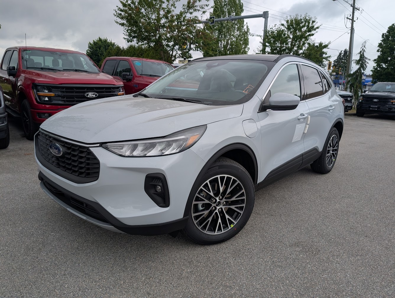 2025 Ford Escape PHEV FWD - Panoramic Roof , Floor Liners