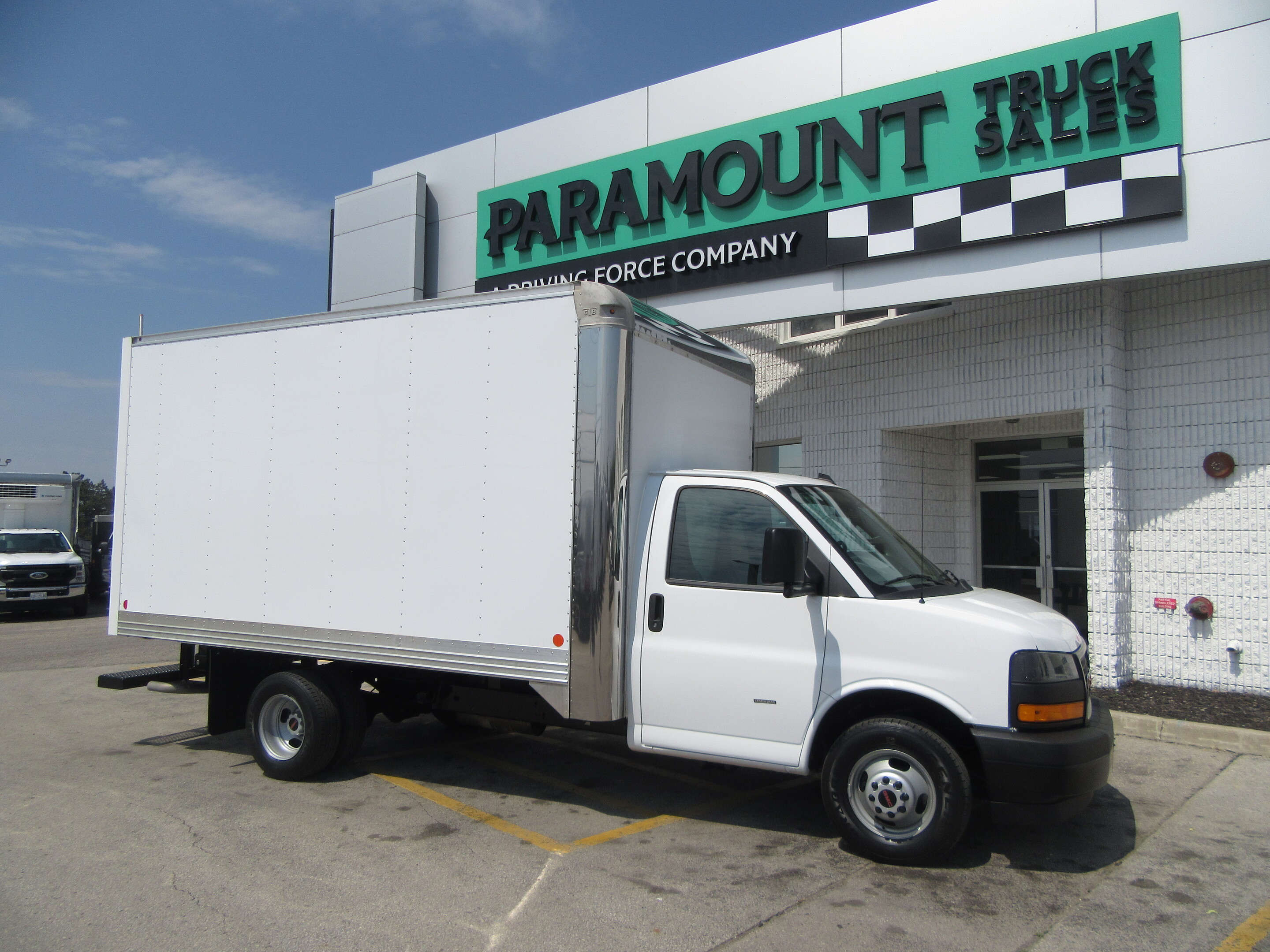 2024 GMC GMCSavana_3500 GAS 14 FT CUBE VAN WITH CUSTOM HIGH BOX & RAMP