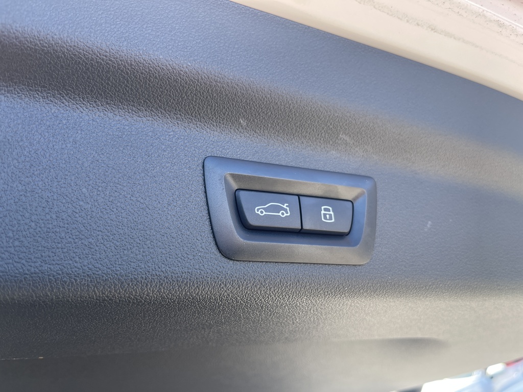 2023 BMW X1 xDrive28i, Toronto, Cash