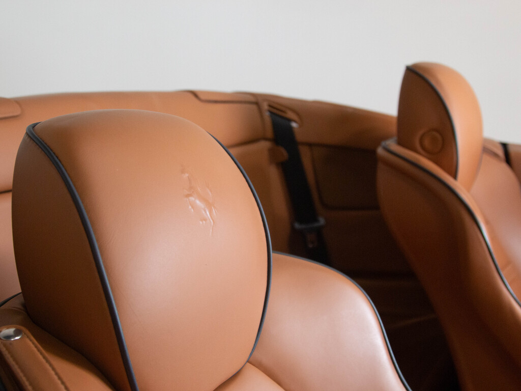 2011 Ferrari California CONVERTIBLE   PINIFARINA   19" RIM, Toronto, Cash