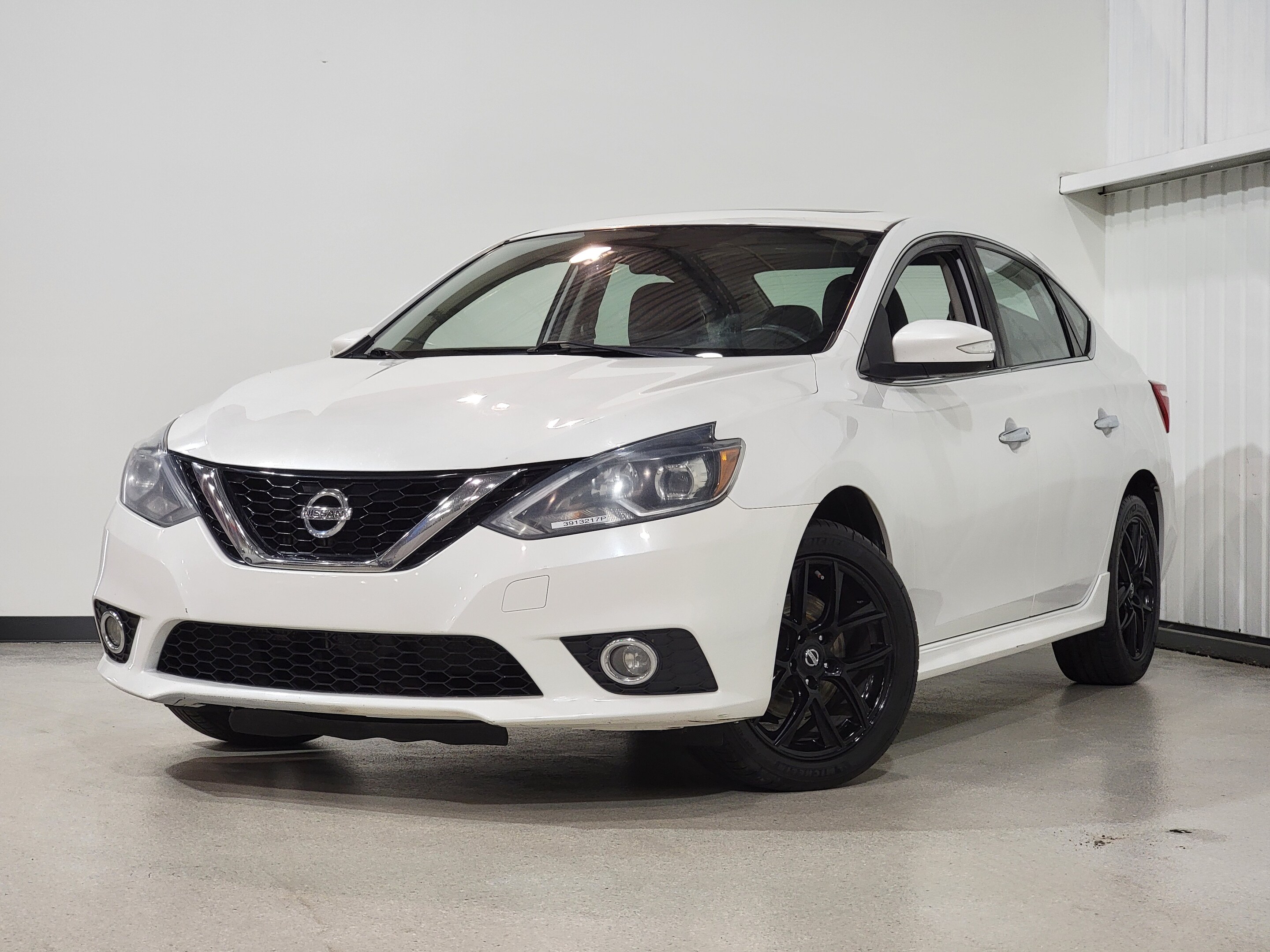 2017 Nissan Sentra 4dr Sdn Manuel SR Turbo/Navigation/Toit ouvrant