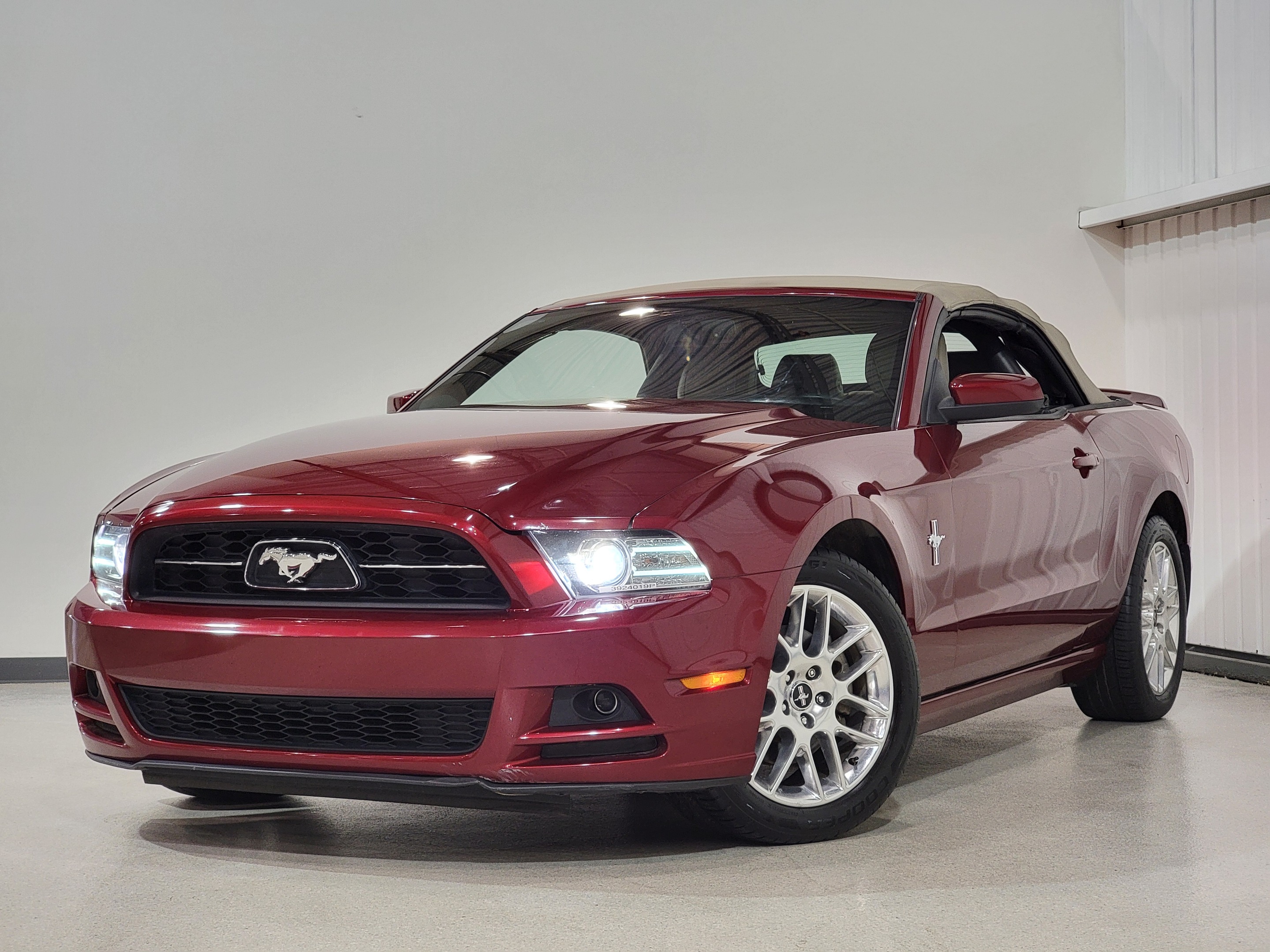 2014 Ford Mustang 2dr Convertible V6/Cuir/Caméra de recul/Lecteur CD