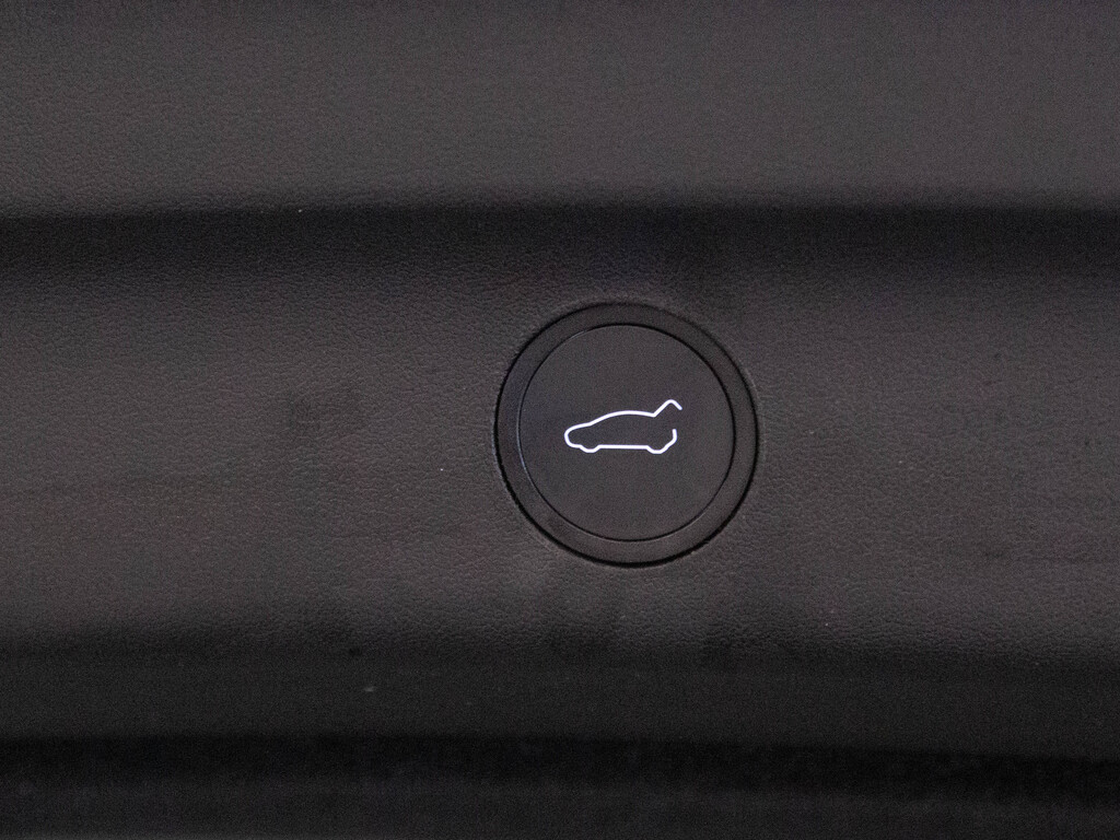 2021 Tesla Model Y Long Range, Toronto, Cash
