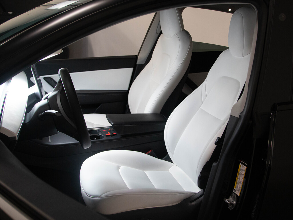 2021 Tesla Model Y Long Range, Toronto, Cash