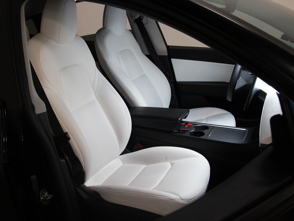 2021 Tesla Model Y Long Range, Toronto, Cash