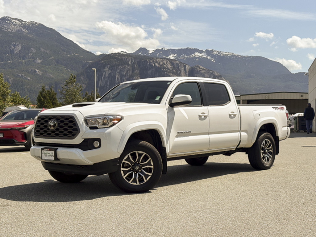 2022 Toyota Tacoma 4x4 Double Cab TRD Sport with 4 New Tires